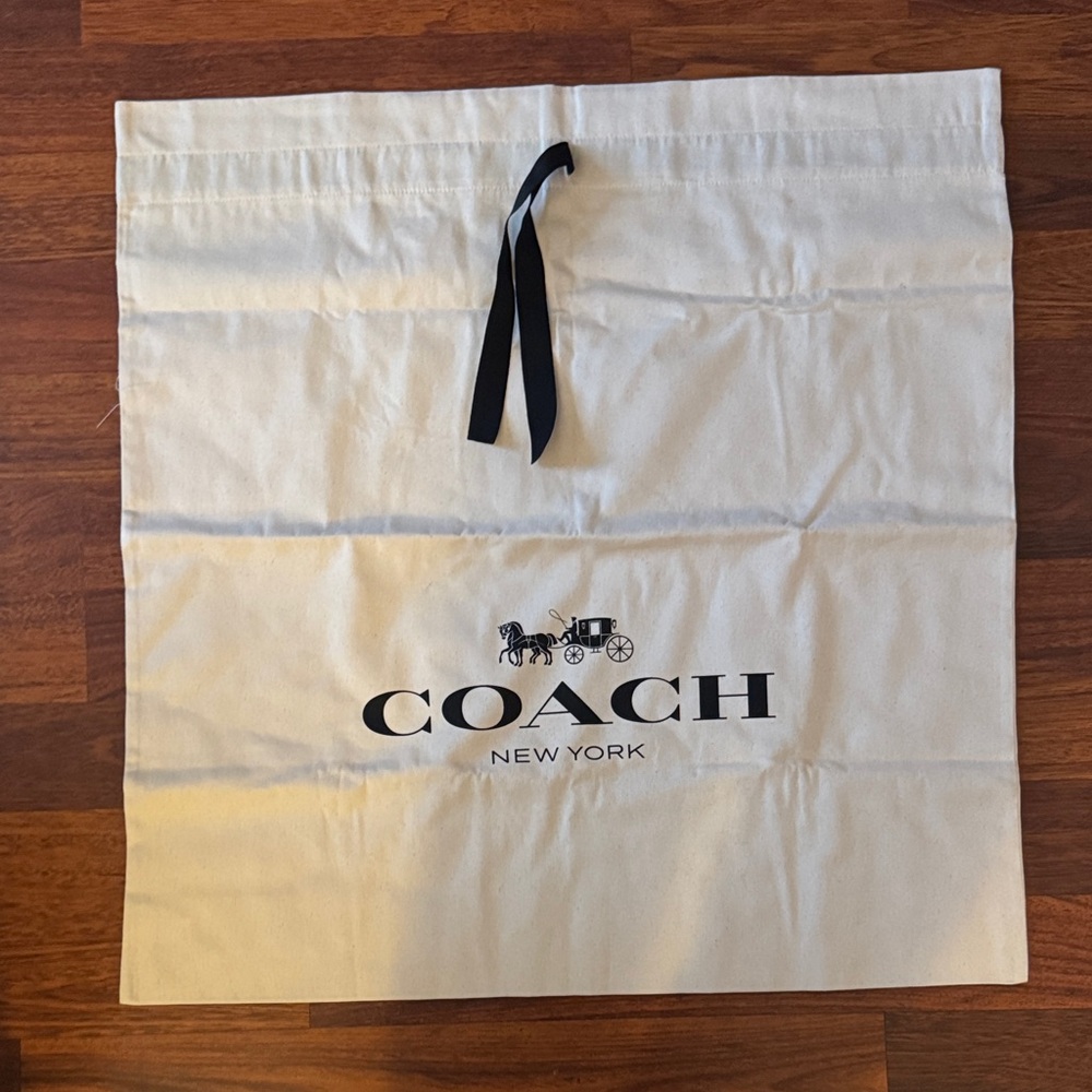 Coach  Satchel with Dustbag - Picture 14 of 16